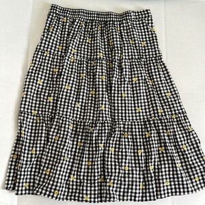 Checkered black and white with yellow daisies tiered skirt elastic waist 35 in
